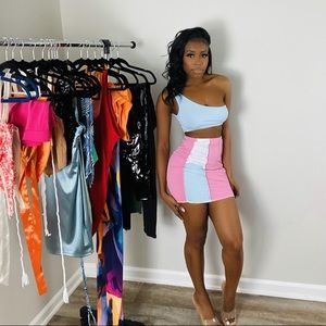 Two piece creamsicle set.